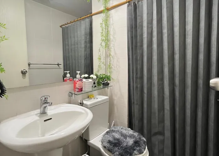 Azure Luxury Aparthotel *